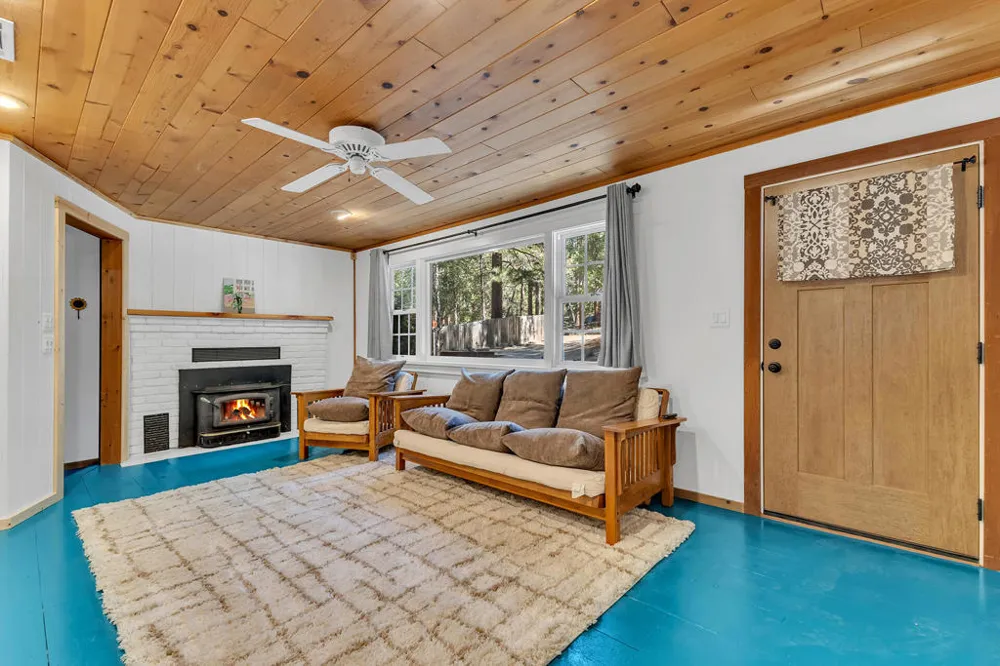 24941 Pine Cove Road Idyllwild, CA 92549