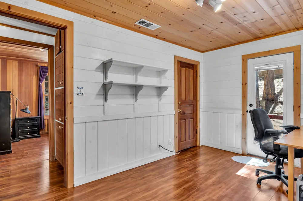 24941 Pine Cove Road Idyllwild, CA 92549