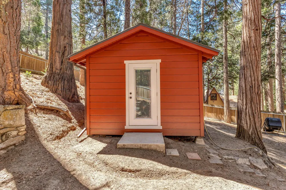 24941 Pine Cove Road Idyllwild, CA 92549