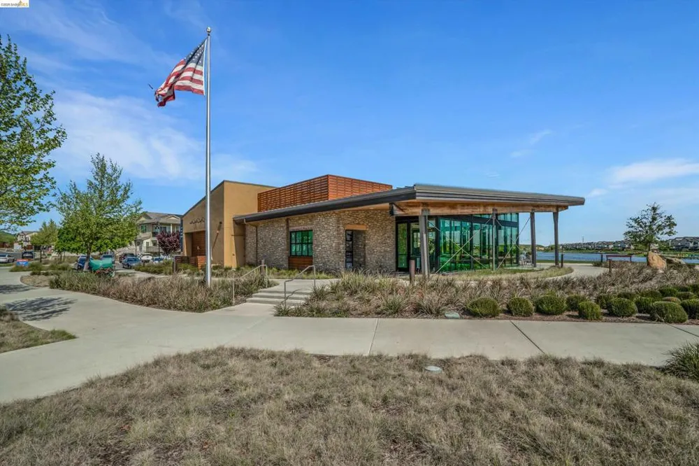 2404 Indigo Dr Fairfield, CA 94533