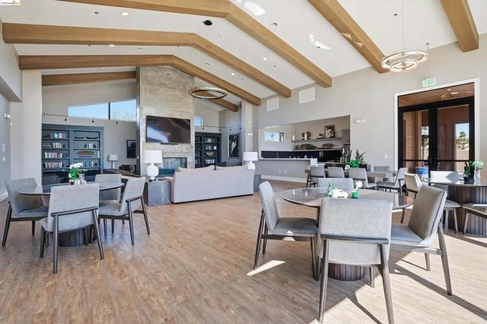 2404 Indigo Dr Fairfield, CA 94533