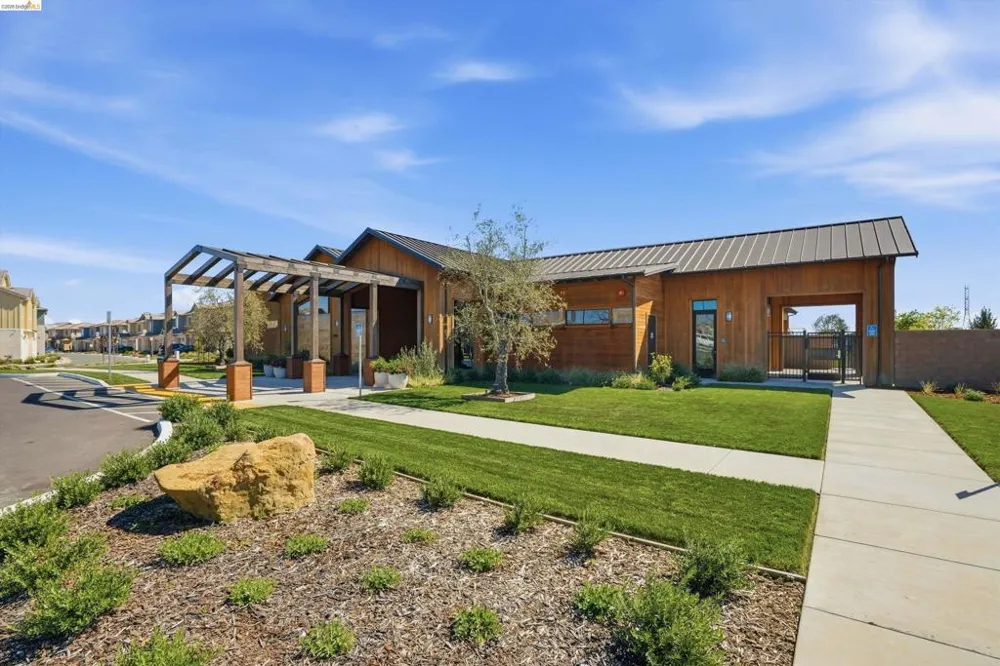 2404 Indigo Dr Fairfield, CA 94533
