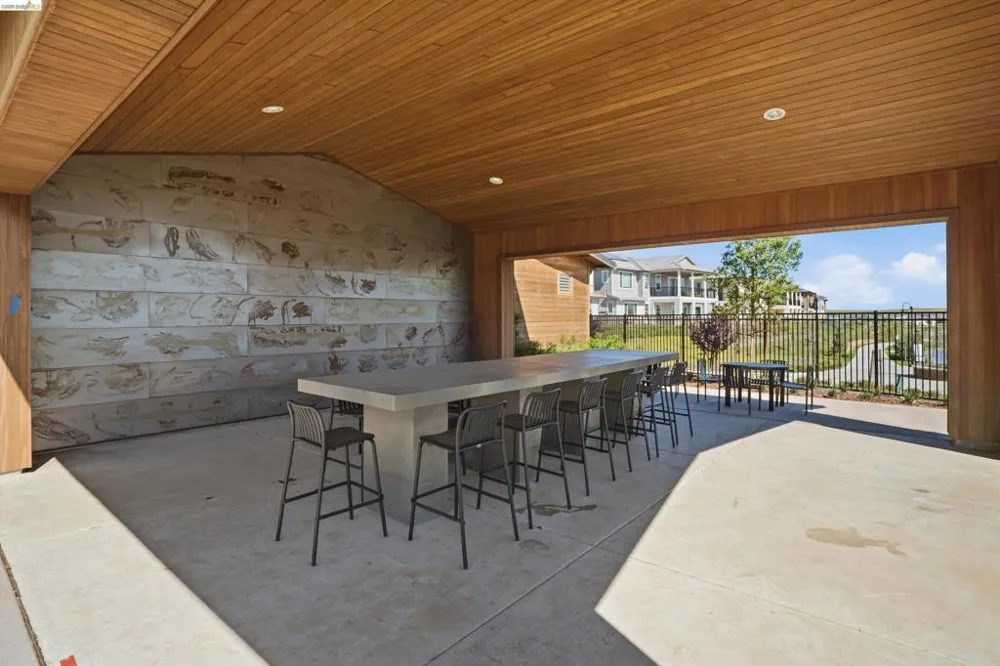 2404 Indigo Dr Fairfield, CA 94533