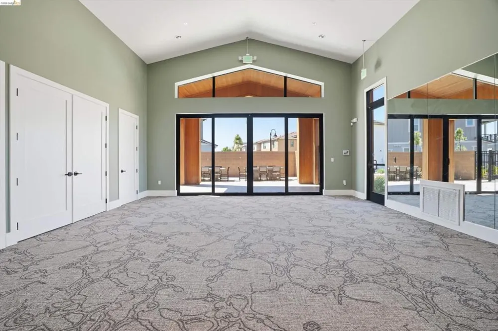 2404 Indigo Dr Fairfield, CA 94533