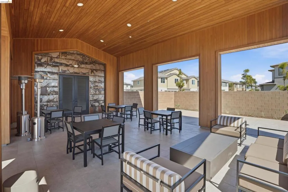 2404 Indigo Dr Fairfield, CA 94533