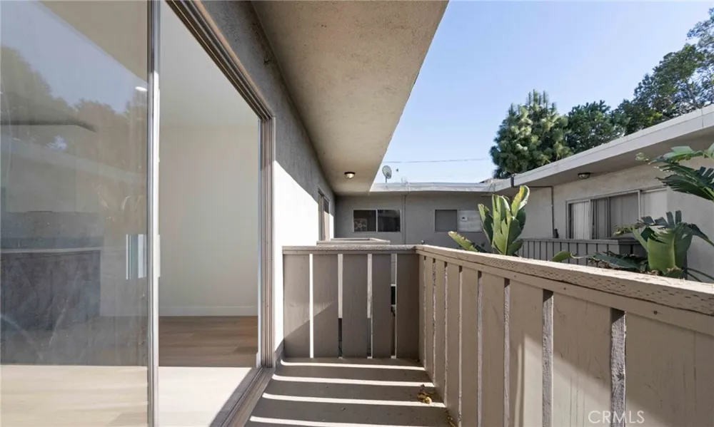 7961 Willis Avenue #18 Panorama City, CA 91402