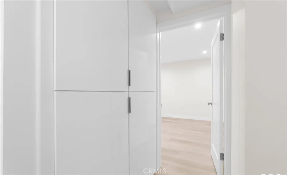 7961 Willis Avenue #17 Panorama City, CA 91402