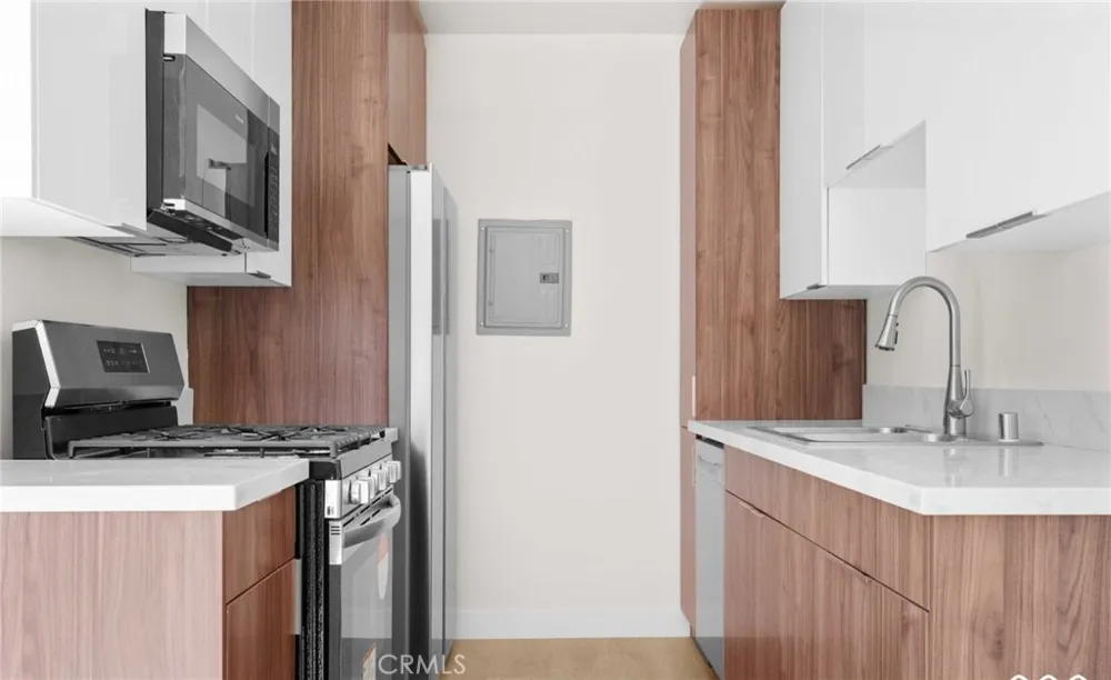 7961 Willis Avenue #17 Panorama City, CA 91402