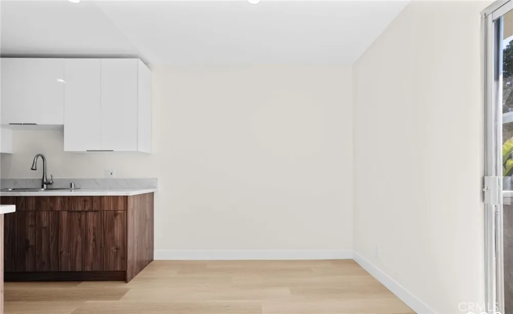 7961 Willis Avenue #17 Panorama City, CA 91402