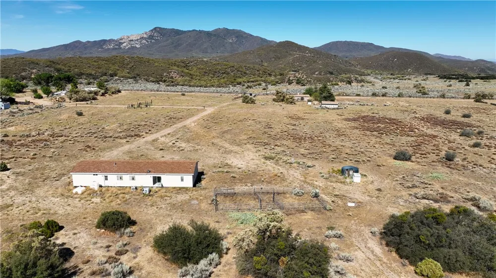 36650 Bautista Road Anza, CA 92539