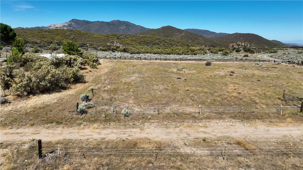 36650 Bautista Road Anza, CA 92539
