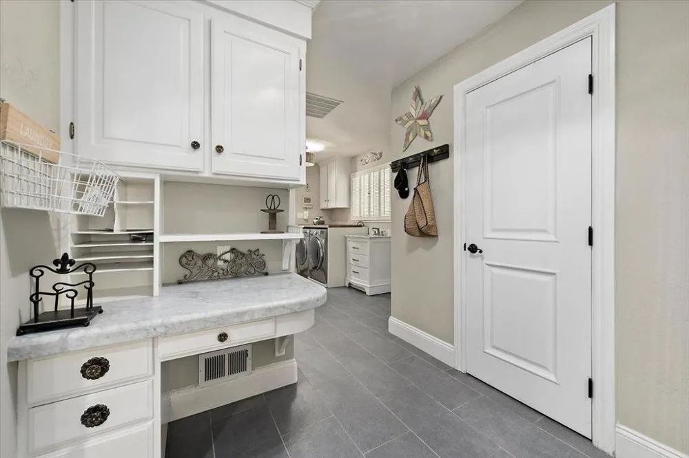 1722 Sweetbriar Drive San Jose, CA 95125