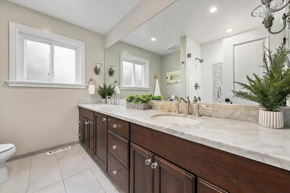 1722 Sweetbriar Drive San Jose, CA 95125