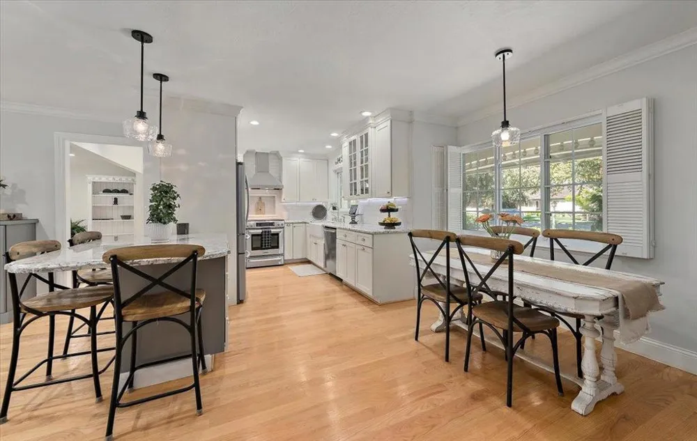 1722 Sweetbriar Drive San Jose, CA 95125