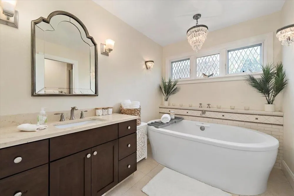 1722 Sweetbriar Drive San Jose, CA 95125