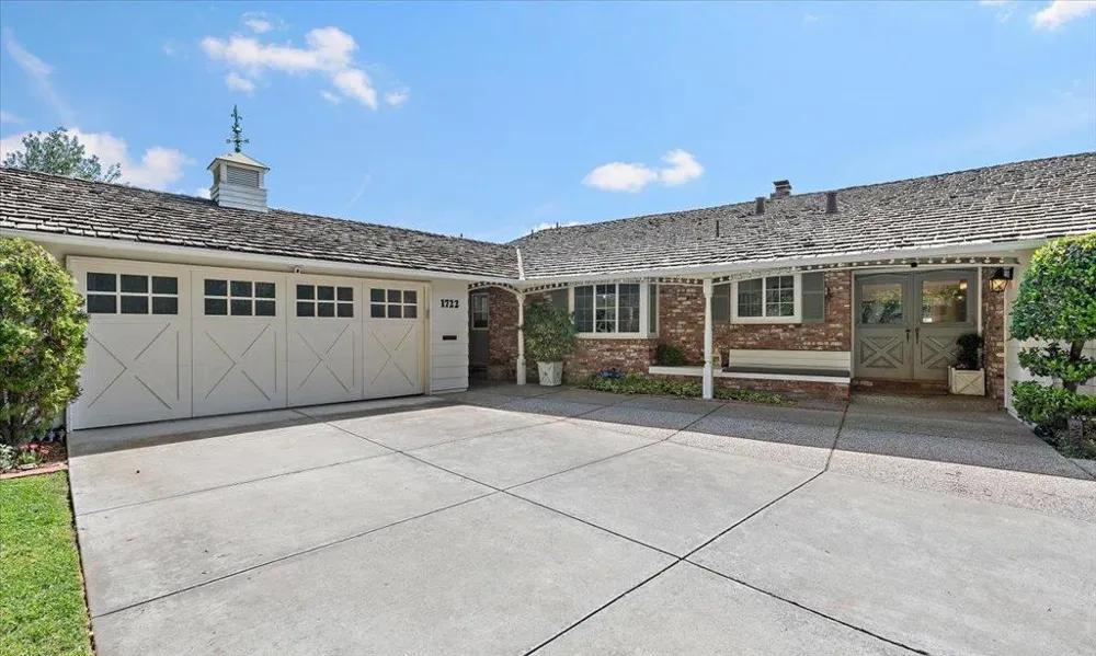 1722 Sweetbriar Drive San Jose, CA 95125
