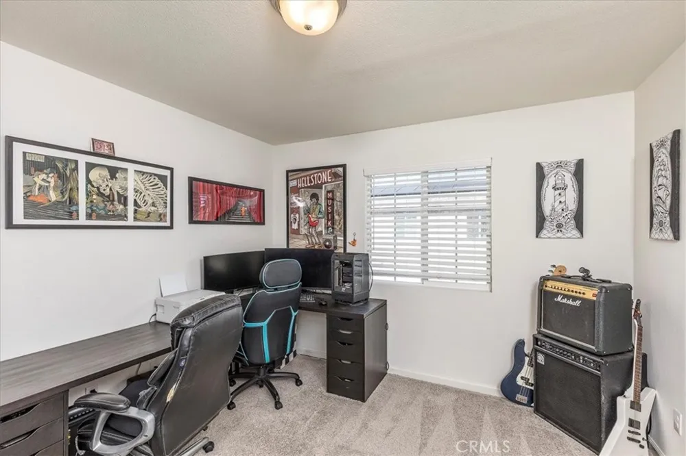 41976 Isadora #902 Murrieta, CA 92562