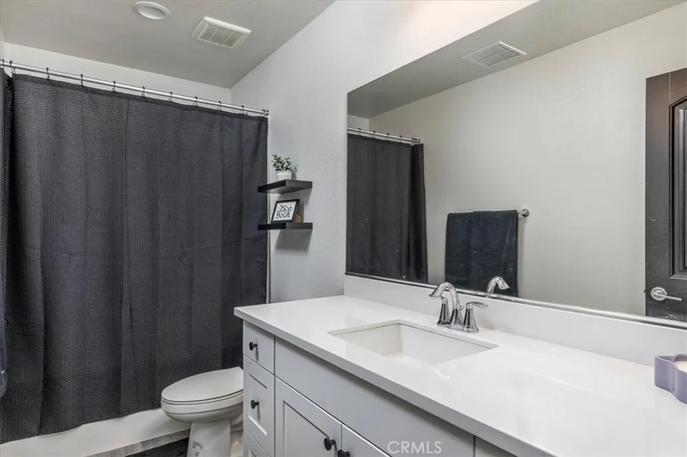 41976 Isadora #902 Murrieta, CA 92562
