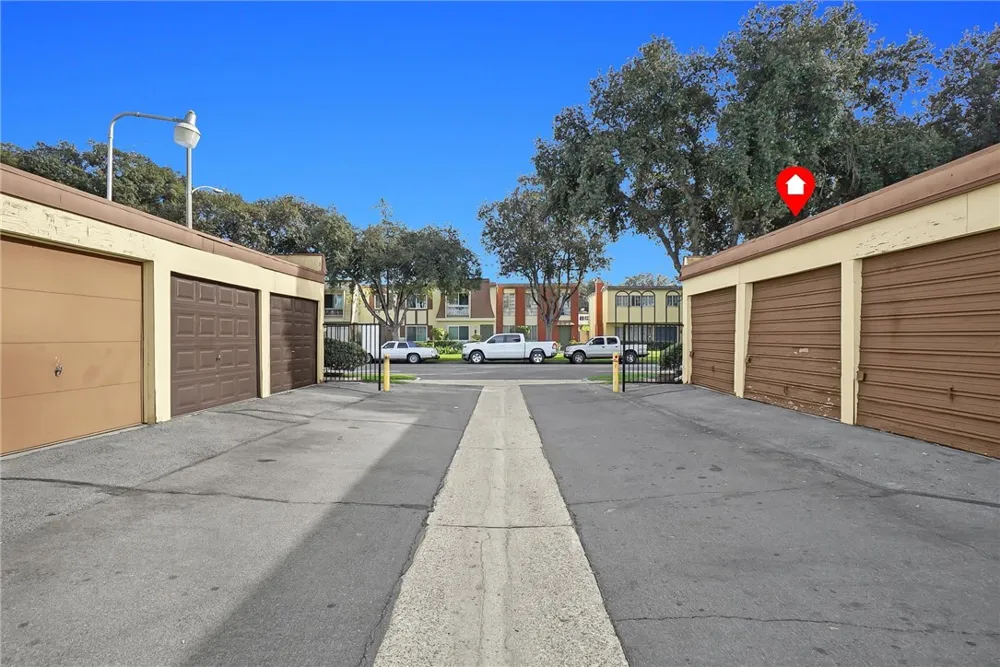 1795 W Glenoaks Avenue Anaheim, CA 92801