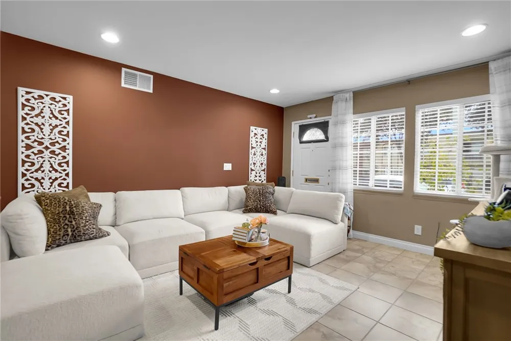 1795 W Glenoaks Avenue Anaheim, CA 92801