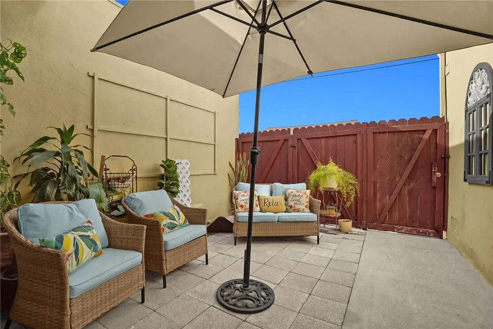1795 W Glenoaks Avenue Anaheim, CA 92801