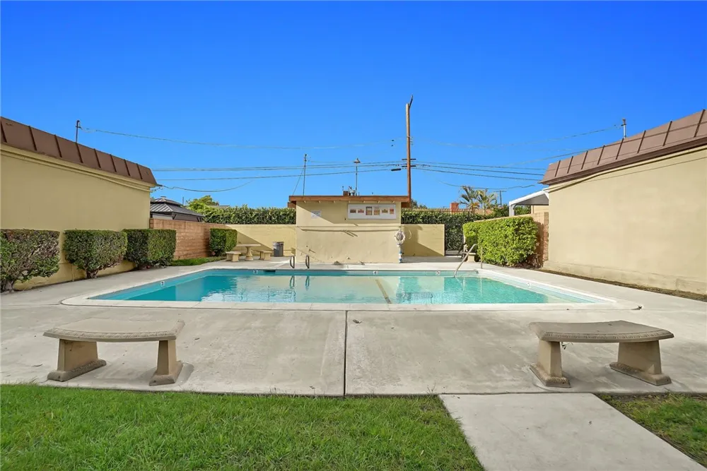 1795 W Glenoaks Avenue Anaheim, CA 92801