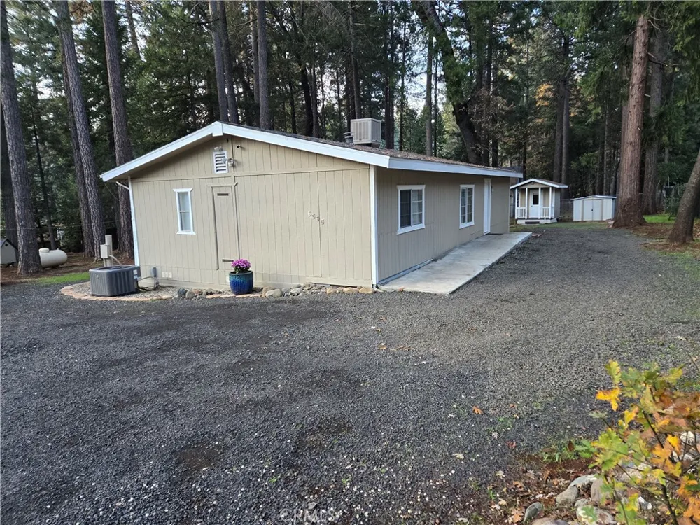 6595 Tikker Magalia, CA 95954