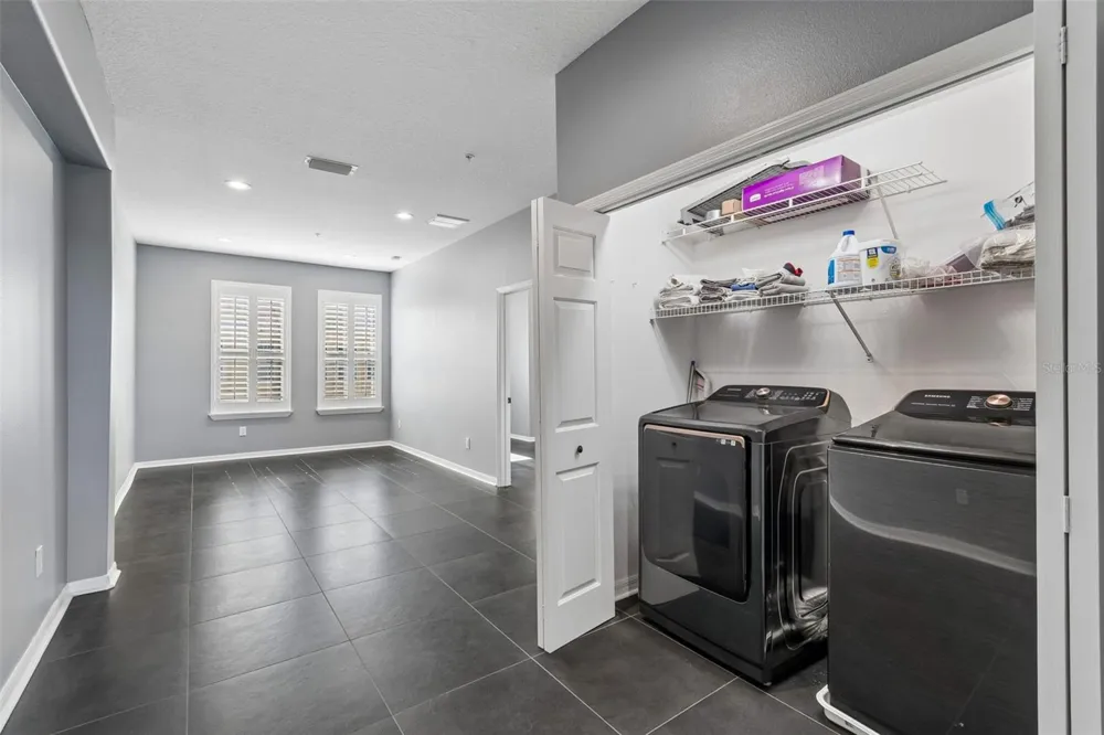 4326 SPINNAKER COVE LANE Tampa, FL 33615