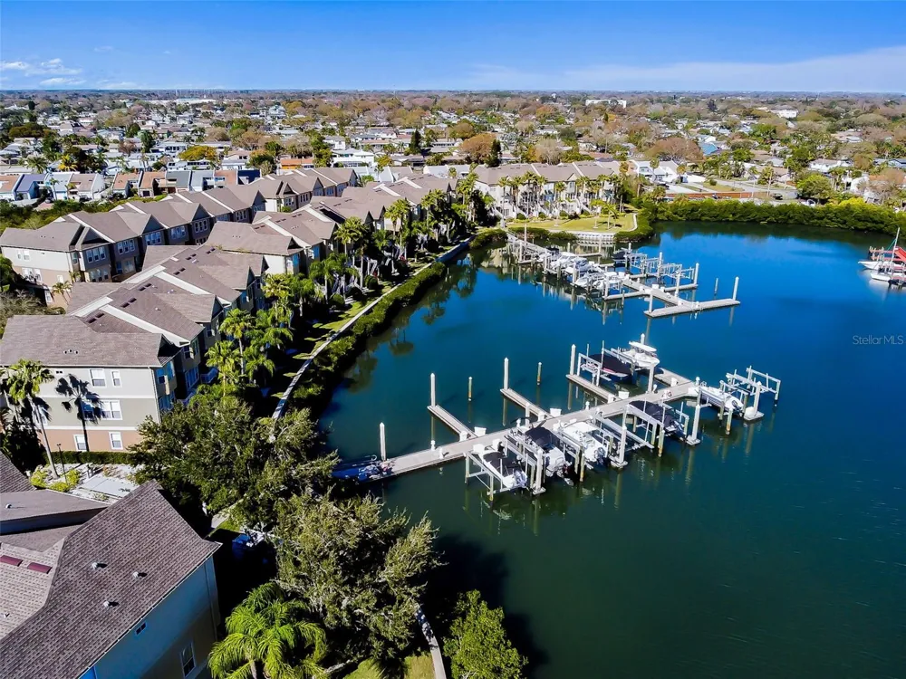 4326 SPINNAKER COVE LANE Tampa, FL 33615