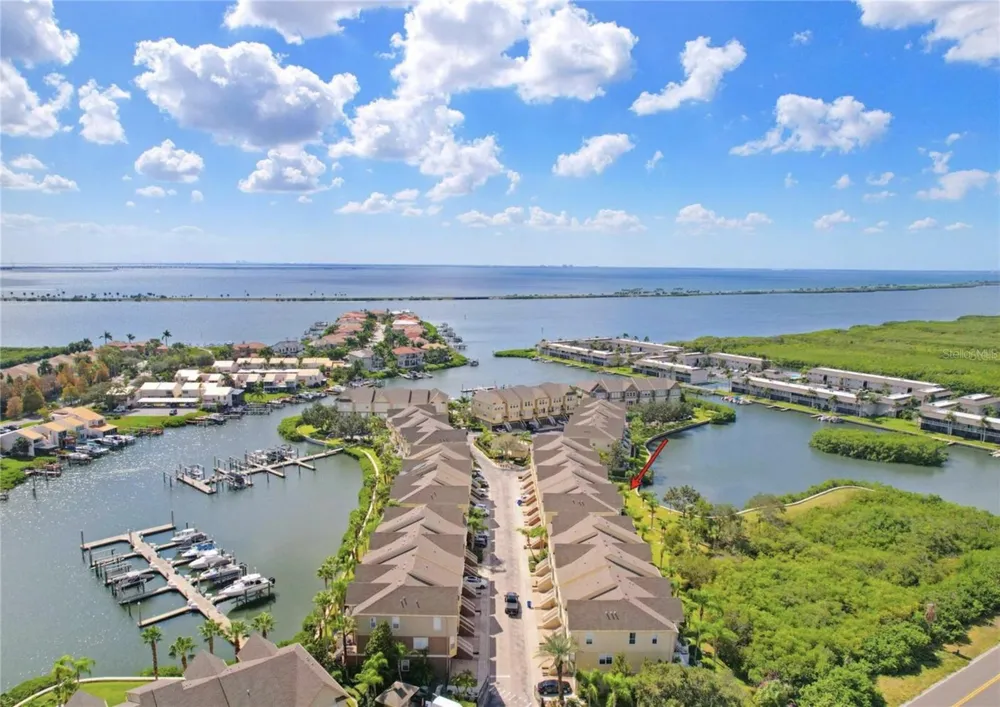 4326 SPINNAKER COVE LANE Tampa, FL 33615