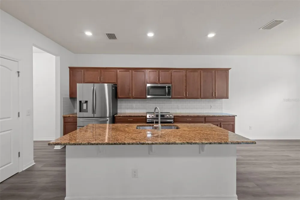 12124 LAKE BOULEVARD Trinity, FL 34655