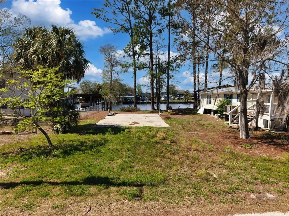 000 SE SE 241 STREET Old Town, FL 32680