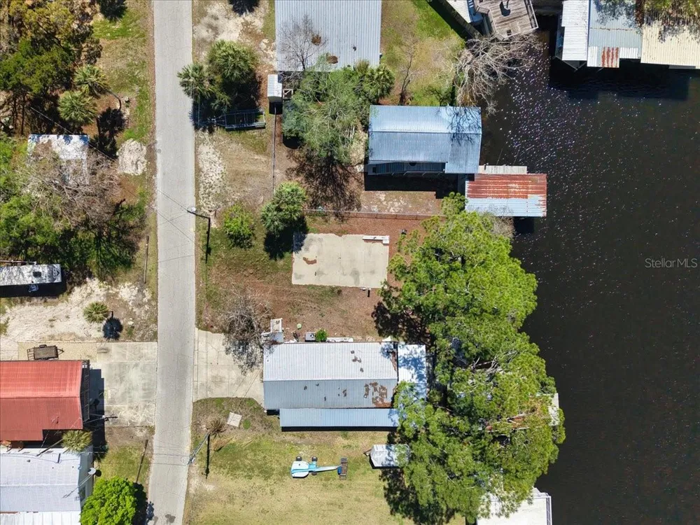 000 SE SE 241 STREET Old Town, FL 32680