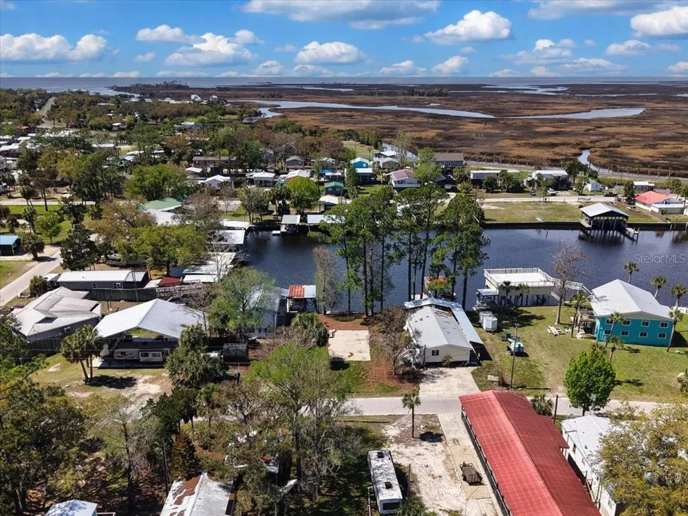 000 SE SE 241 STREET Old Town, FL 32680