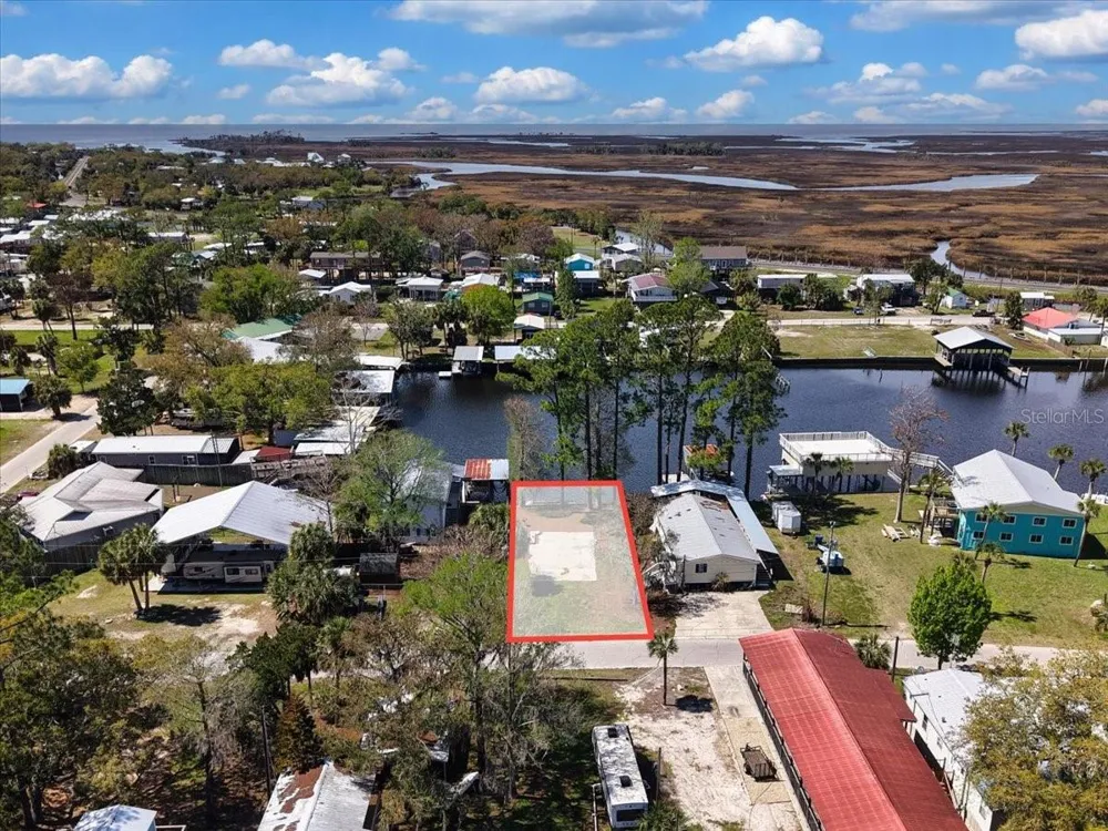 000 SE SE 241 STREET Old Town, FL 32680