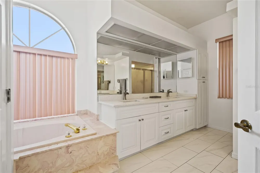 4071 BLACK OAK TRAIL Brooksville, FL 34604