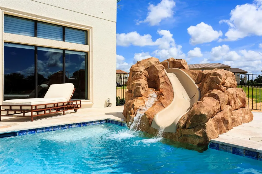 905 GOLDEN BEAR DRIVE Reunion, FL 34747