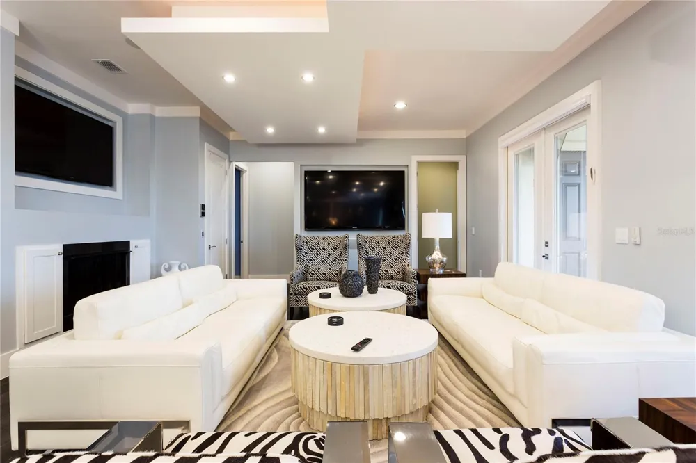 905 GOLDEN BEAR DRIVE Reunion, FL 34747
