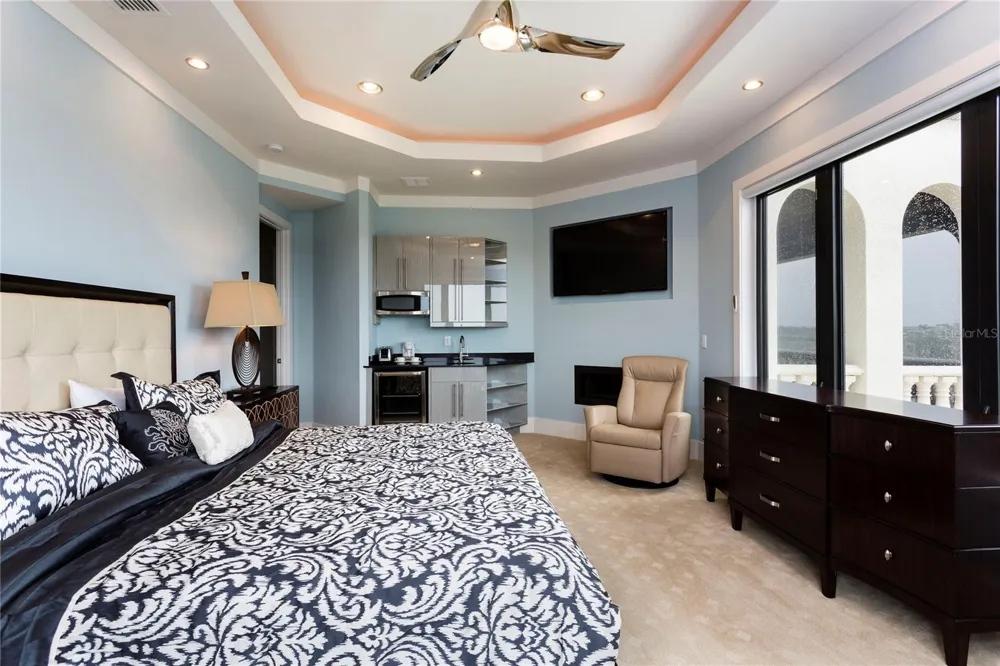 905 GOLDEN BEAR DRIVE Reunion, FL 34747