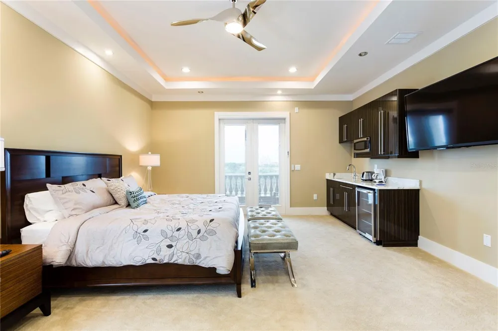 905 GOLDEN BEAR DRIVE Reunion, FL 34747