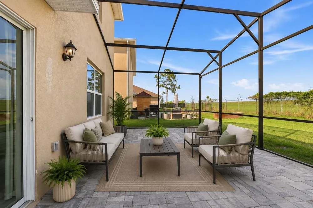 531 LAZIO CIRCLE Debary, FL 32713
