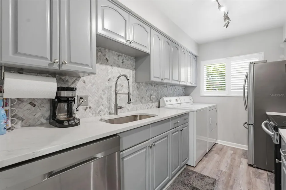 501 E BAY DRIVE #202 Largo, FL 33770