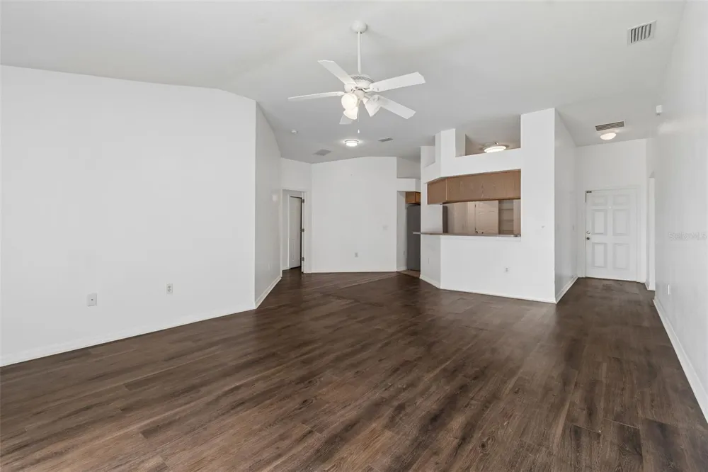 7643 WEEHAWKEN DRIVE Zephyrhills, FL 33540