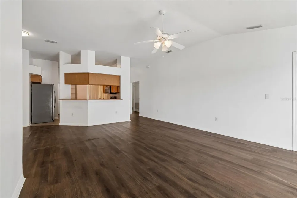 7643 WEEHAWKEN DRIVE Zephyrhills, FL 33540