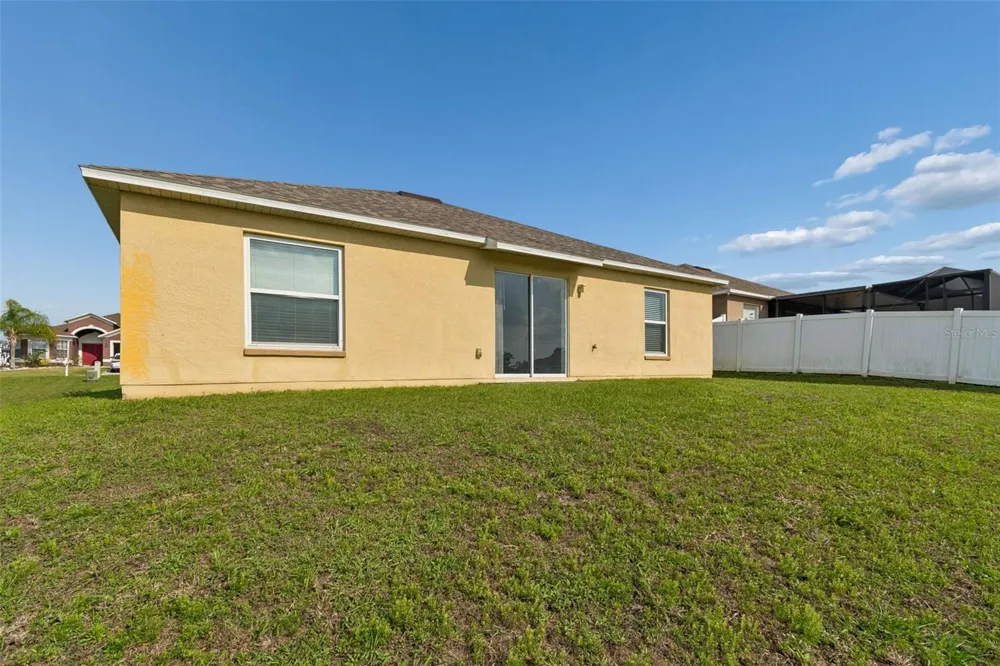 7643 WEEHAWKEN DRIVE Zephyrhills, FL 33540