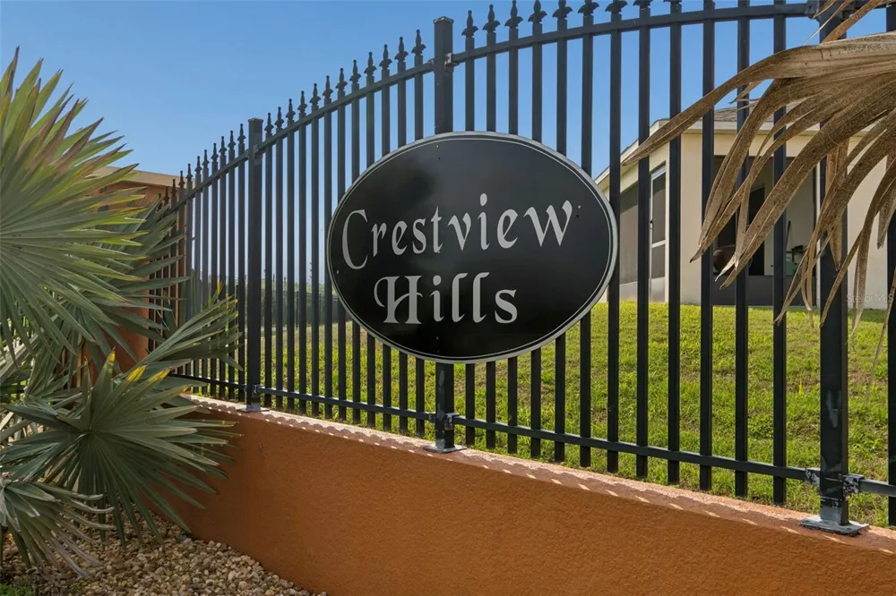 7643 WEEHAWKEN DRIVE Zephyrhills, FL 33540