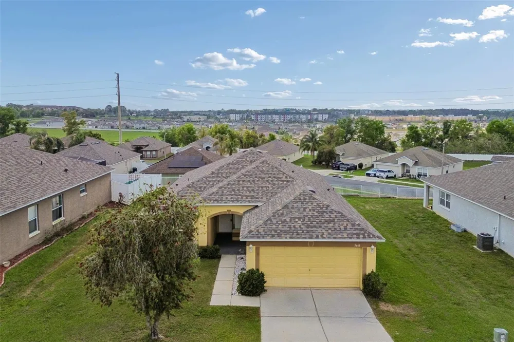 7643 WEEHAWKEN DRIVE Zephyrhills, FL 33540