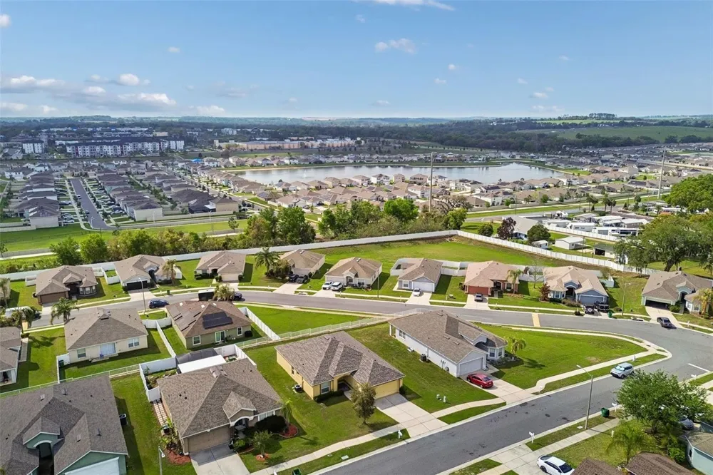 7643 WEEHAWKEN DRIVE Zephyrhills, FL 33540