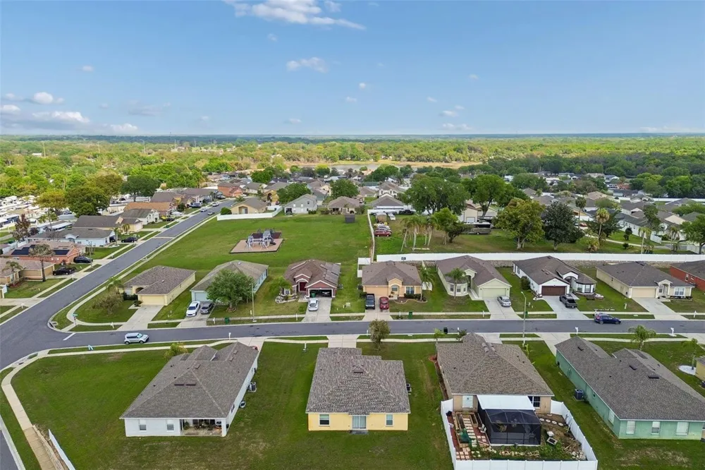 7643 WEEHAWKEN DRIVE Zephyrhills, FL 33540