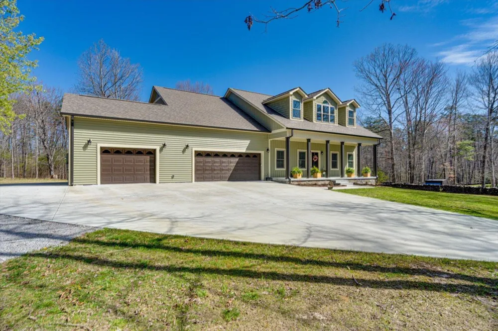 141 Suter Road Gruetli Laager, TN 37339